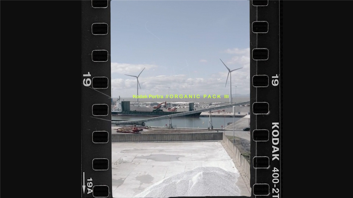 Daniel John Peters 复古胶片定格薄膜哑光颗粒感电影扫描叠加层动画视频素材包 Kodak Portra Organic Pack（7027）图层云4