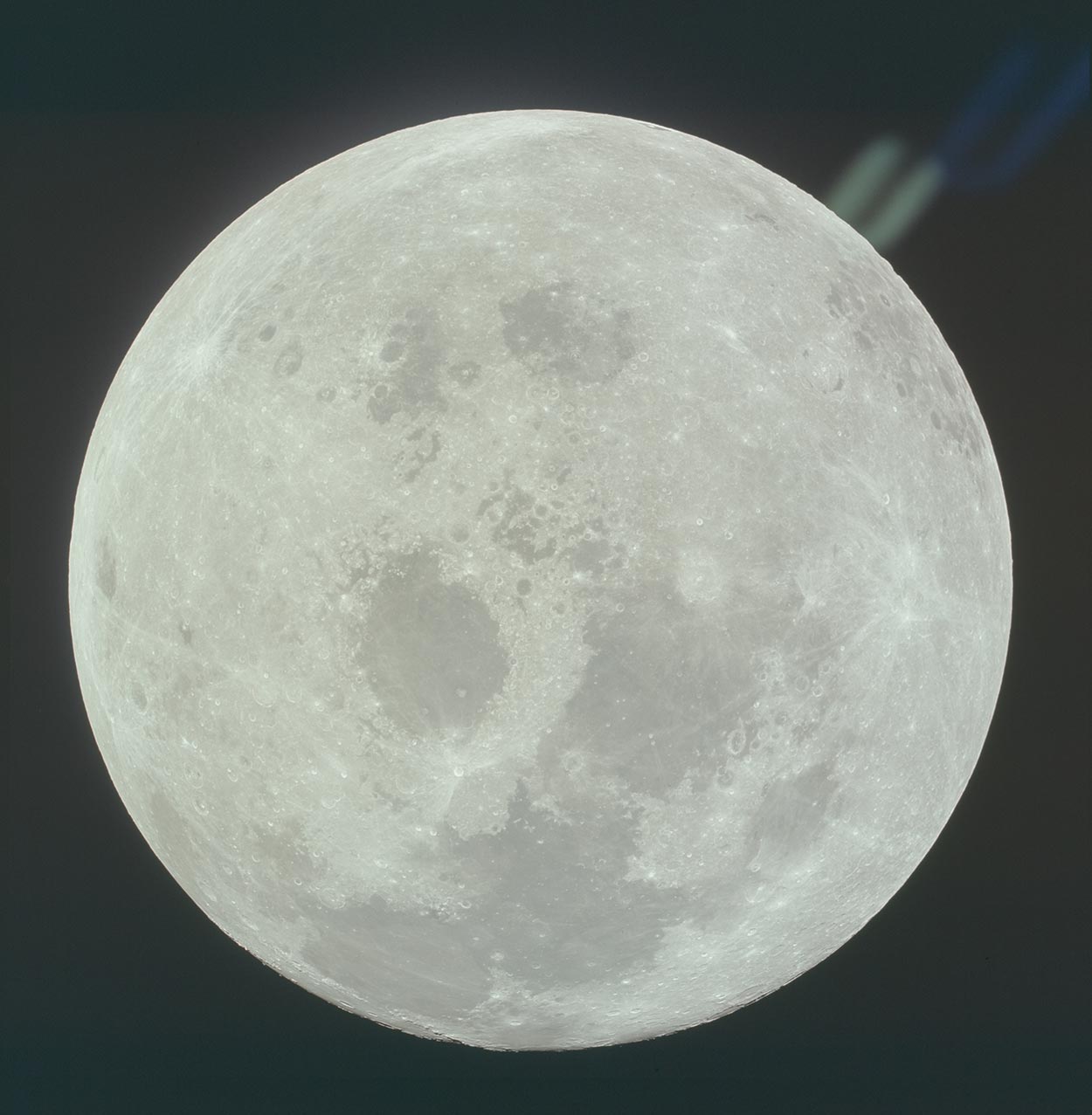 Cinegrain - APOLLO 70年代复古NASA阿波罗宇航彩色胶片扫描色彩分级LUT调色预设（8888）图层云