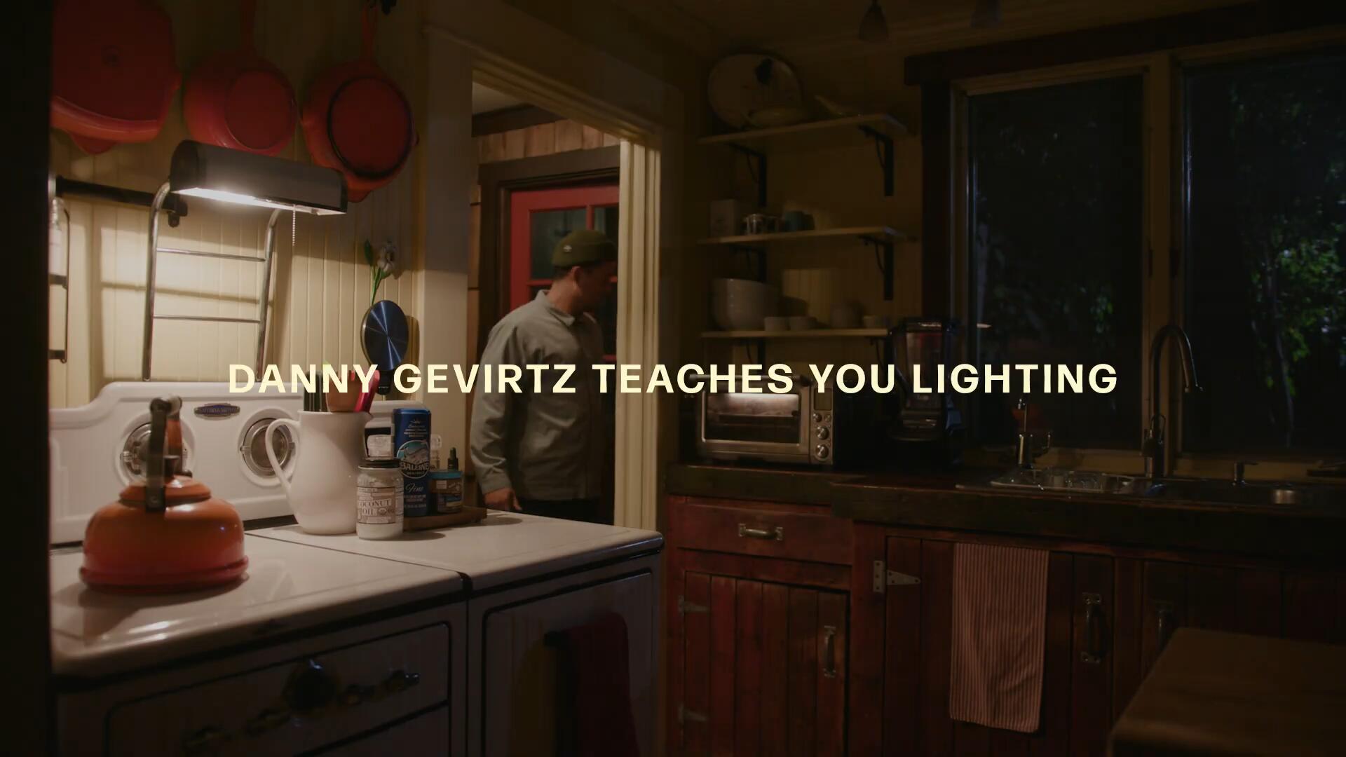 大师课程：专业级商业电影纪录片摄影场景灯光照明课程 Moment – Simplifying Cinematic Lighting with Danny Gevirtz（9386）图层云