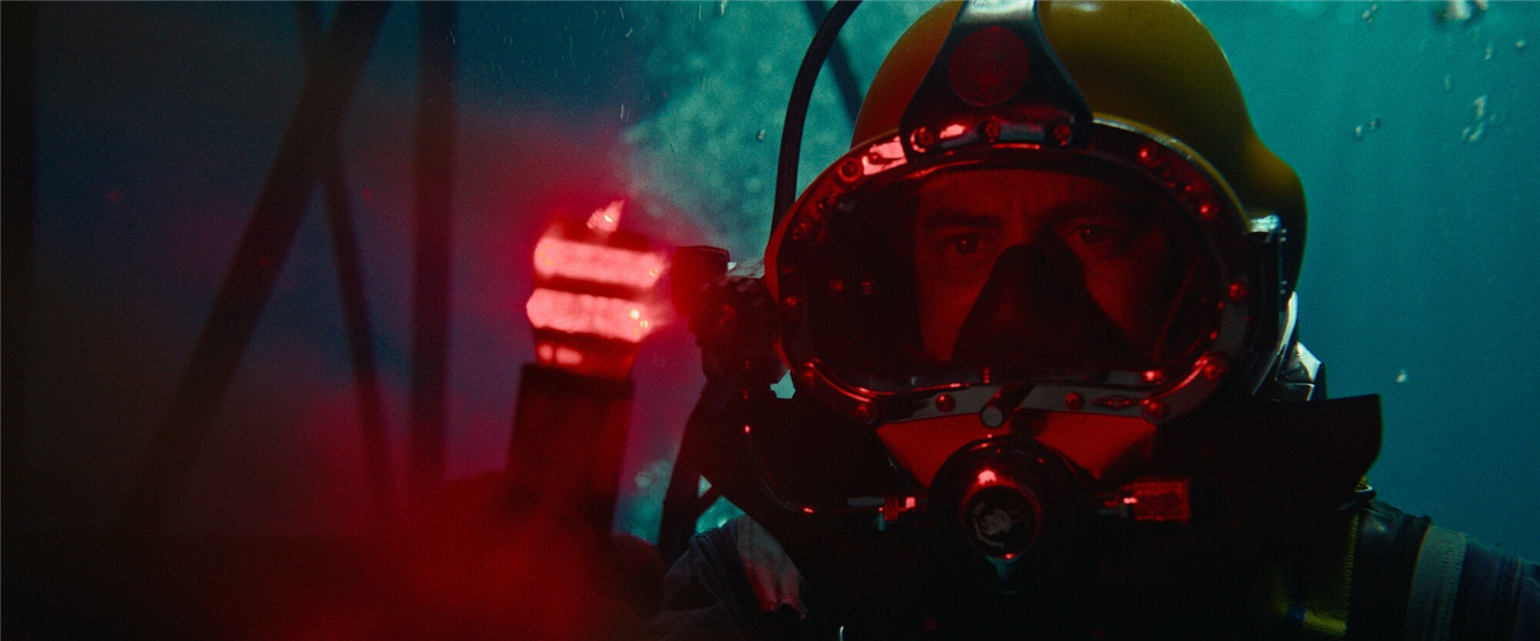 Cinesource - RealFilm Powergrade 复古美感柯达35mm电影级红绿蓝光晕胶片模拟达芬调色节点（9892）图层云