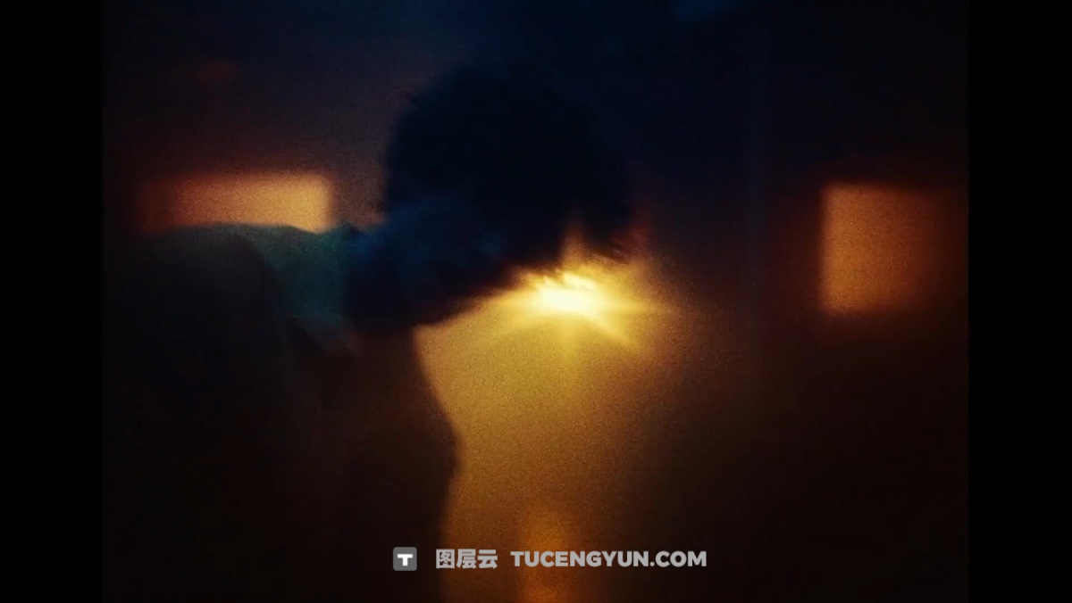 大师课程：Justin Jones 梦幻艺术音乐专辑MV短片视频制作照明+拍摄效果大师班 中文字幕 Filmmakers Academy – Abstract Lighting & In-Camera Effects Masterclass（12275）图层云