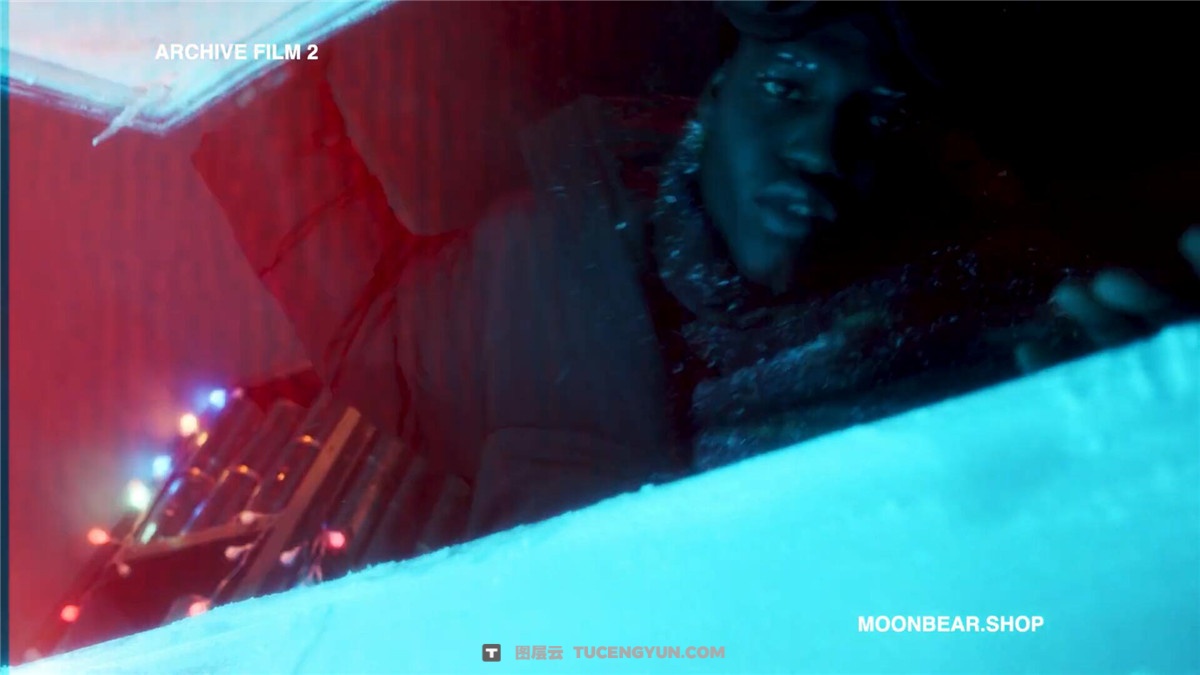 MoonBear 真实怀旧美学胶片颗粒划痕纹理烧伤闪光打孔闪烁转场视频素材 MoonBear – Archive Film 2（12704）图层云