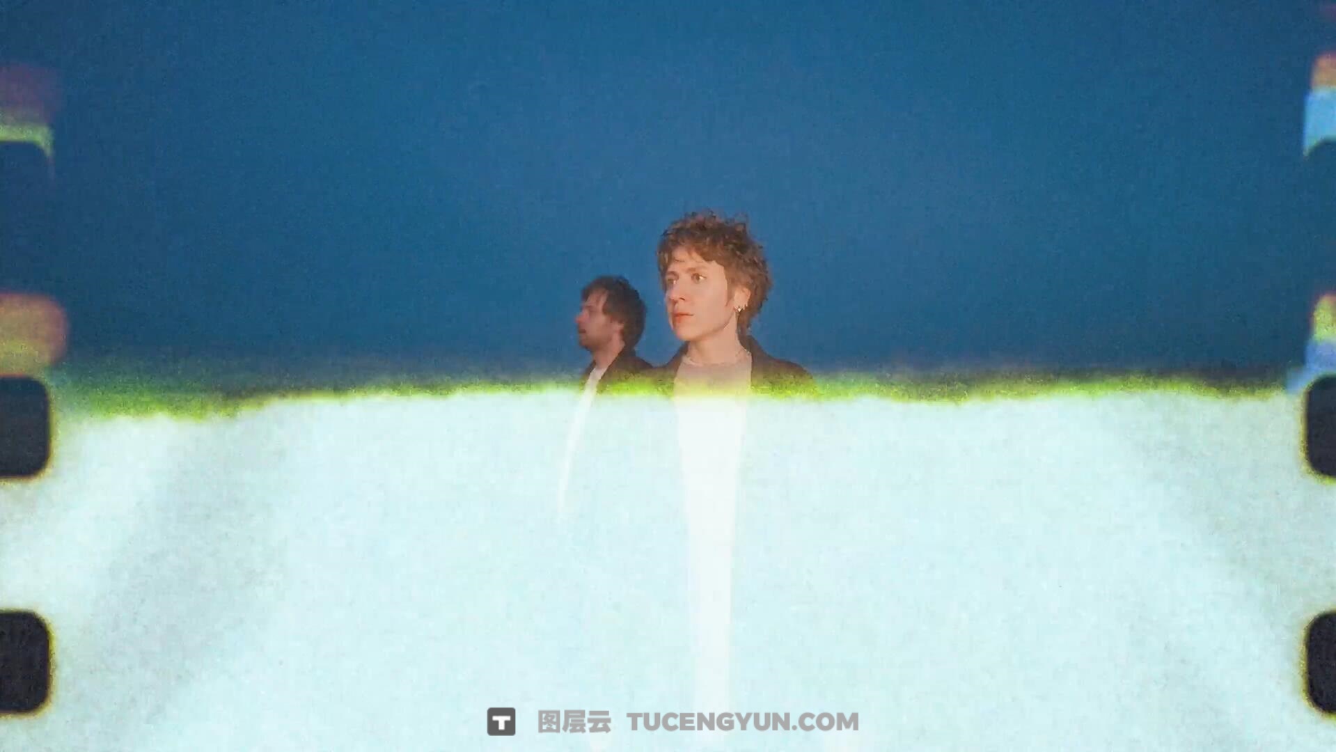 复古16mm彩色胶片漏光叠加纹理转场过渡AE/PR模板+视频素材（13492）图层云