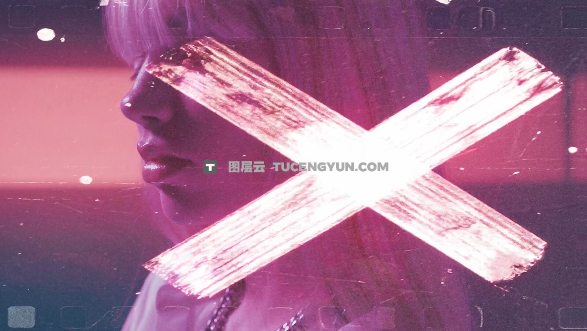 达芬奇模板：老式电影美学胶片打孔边框字母噪点4K转场过渡效果（13608）图层云