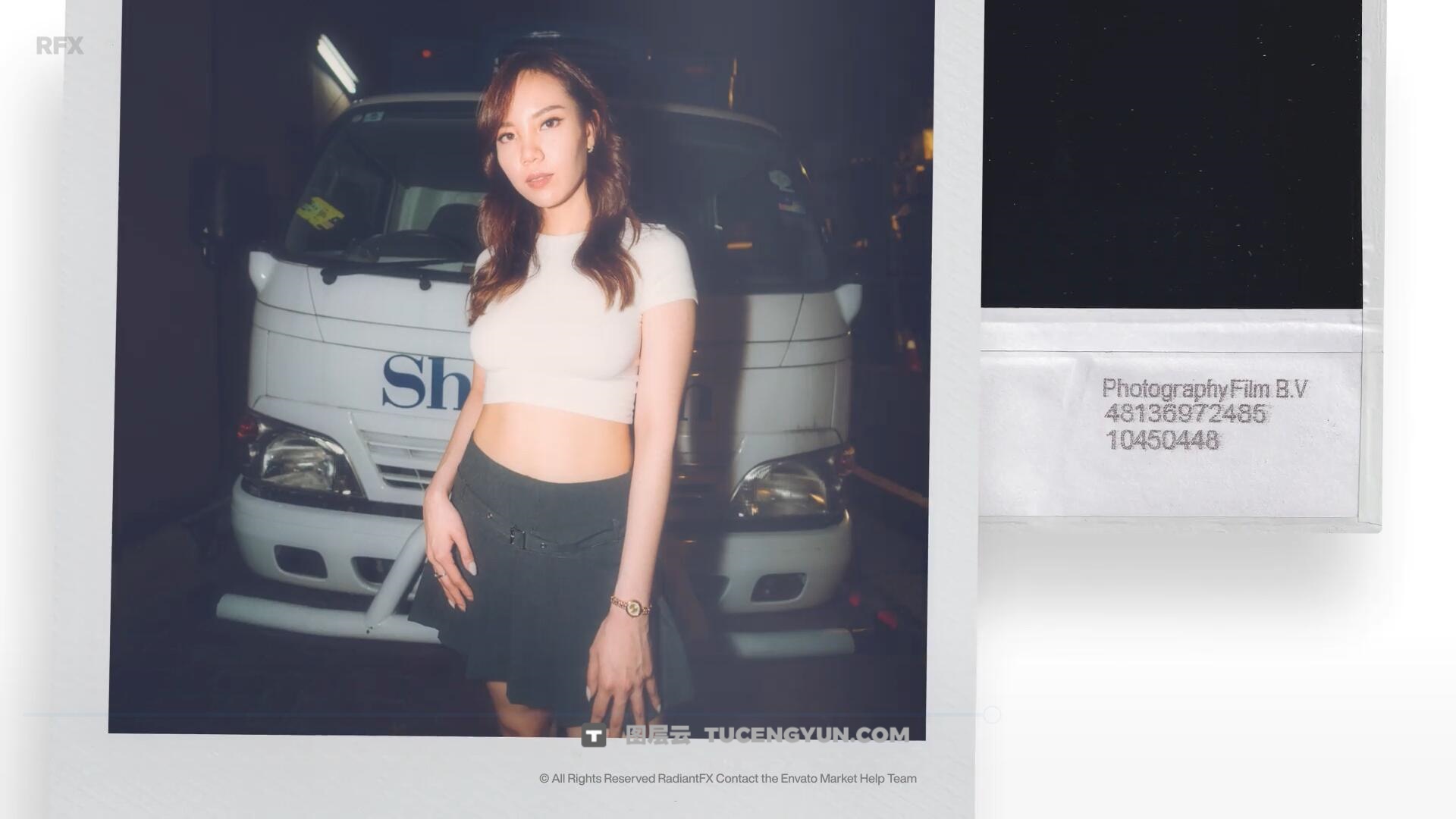 PR模板：复古文艺清新宝丽来边框3D环绕式照片展示（14088）图层云