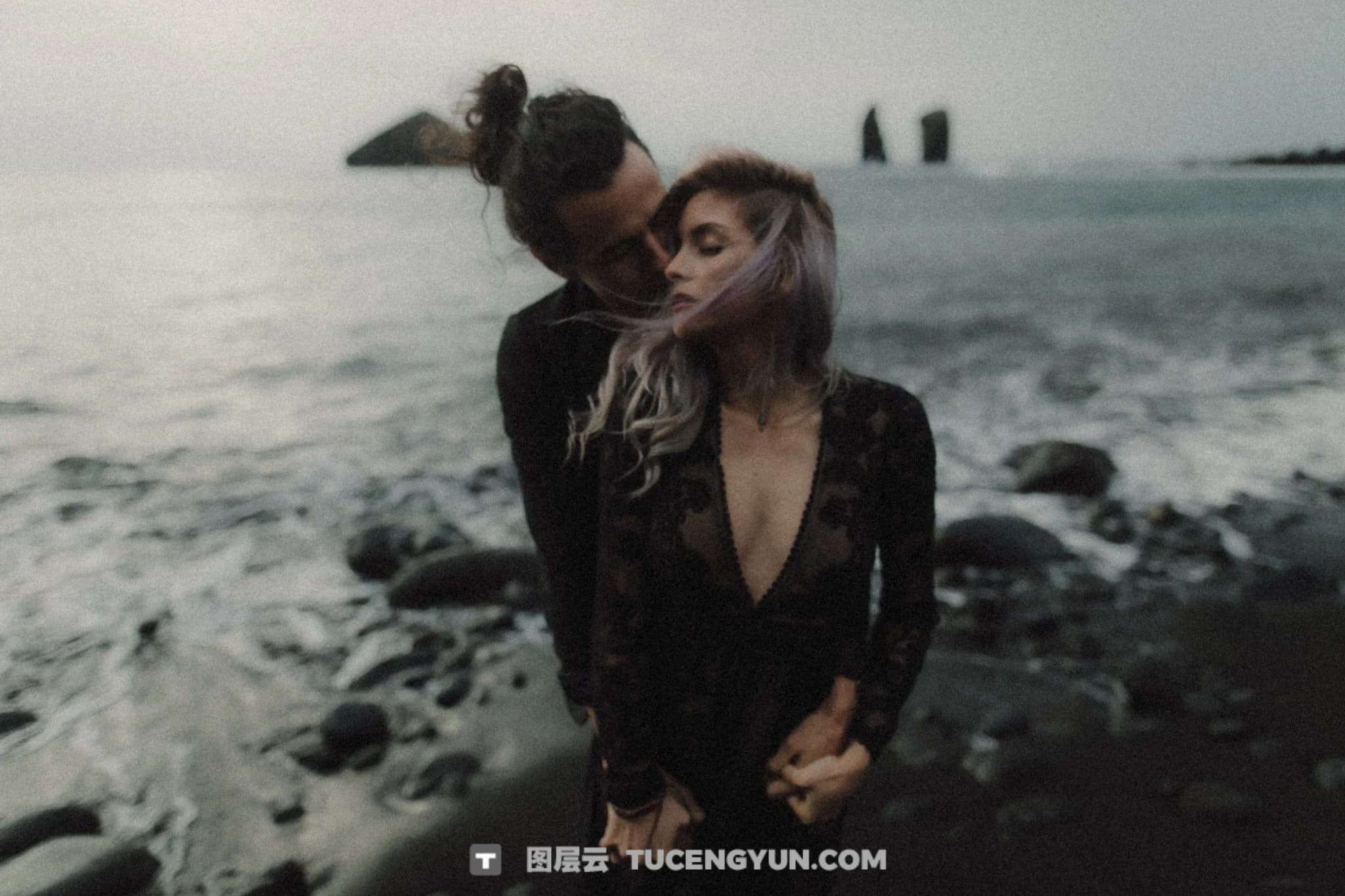 冬日静谧诗意浪漫氛围婚礼人像摄影Lightroom预设 Archipelago Quest 54 – Ethereum（14133）图层云