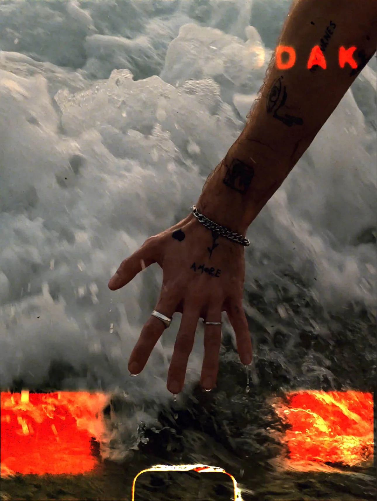 复古情绪氛围胶片纹理故障漏光效果纹理叠加转场视频素材+LUT调色预设 Vladimir Tashlanov – 35 Luts And Textures (2025)(14191)图层云 复古情绪氛围胶片纹理故障漏光效果纹理叠加转场视频素材+LUT调色预设 Vladimir Tashlanov – 35 Luts And Textures (2025)(14191)图层云