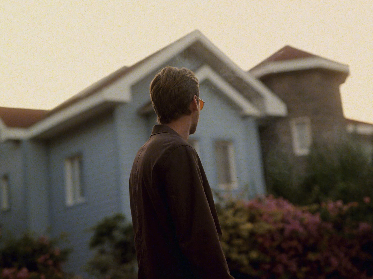 复古情绪氛围胶片纹理故障漏光效果纹理叠加转场视频素材+LUT调色预设 Vladimir Tashlanov – 35 Luts And Textures (2025)(14191)图层云 复古情绪氛围胶片纹理故障漏光效果纹理叠加转场视频素材+LUT调色预设 Vladimir Tashlanov – 35 Luts And Textures (2025)(14191)图层云