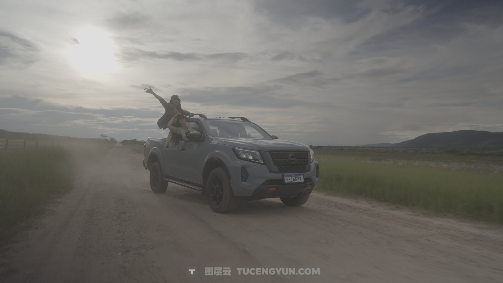 一键式复古电影感阿莱蓝、电影绿、暖色调LOG还原色彩分级LUT调色预设 Lifesessions – Cinema Life Luts（14233）图层云