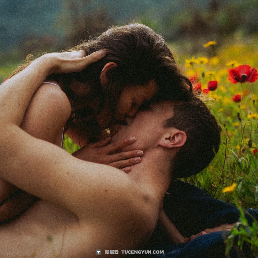 90年代怀旧电影胶片美学、布鲁斯蓝、35mm人像婚礼摄影Lightroom调色预设 Dirty Boots & Messy Hair – Presets Pack II（14248）图层云