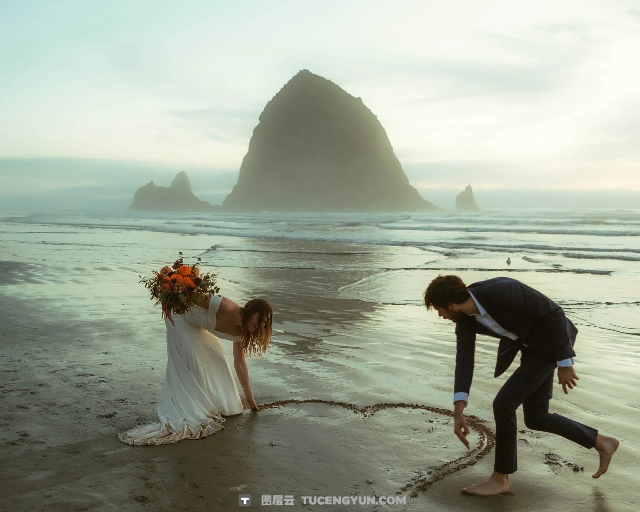 90年代怀旧电影胶片美学、布鲁斯蓝、35mm人像婚礼摄影Lightroom调色预设 Dirty Boots & Messy Hair – Presets Pack II（14248）图层云