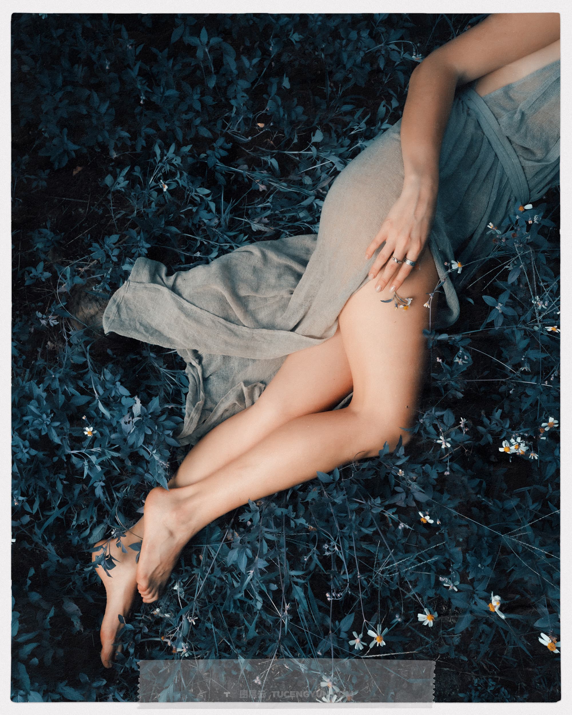 40款复古情绪风格拼贴艺术、双重曝光、胶片框架人像摄影后期照片设计排版PSD模板样机素材 KORZOV COLLAGES #1（14258）图层云