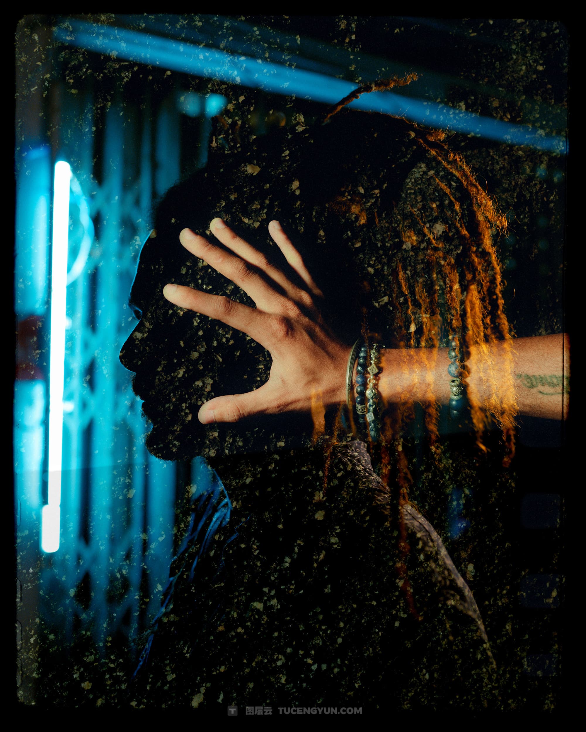 40款复古情绪风格拼贴艺术、双重曝光、胶片框架人像摄影后期照片设计排版PSD模板样机素材 KORZOV COLLAGES #1（14258）图层云