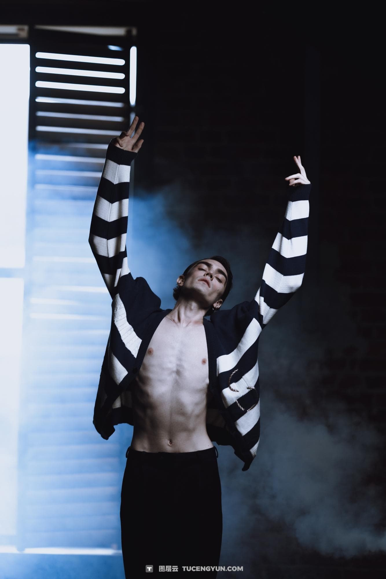 梦幻情绪氛围唯美电影美学婚礼旅拍摄影LUT调色预设+LR预设 Alex Korzov – LUT #7（14497）图层云