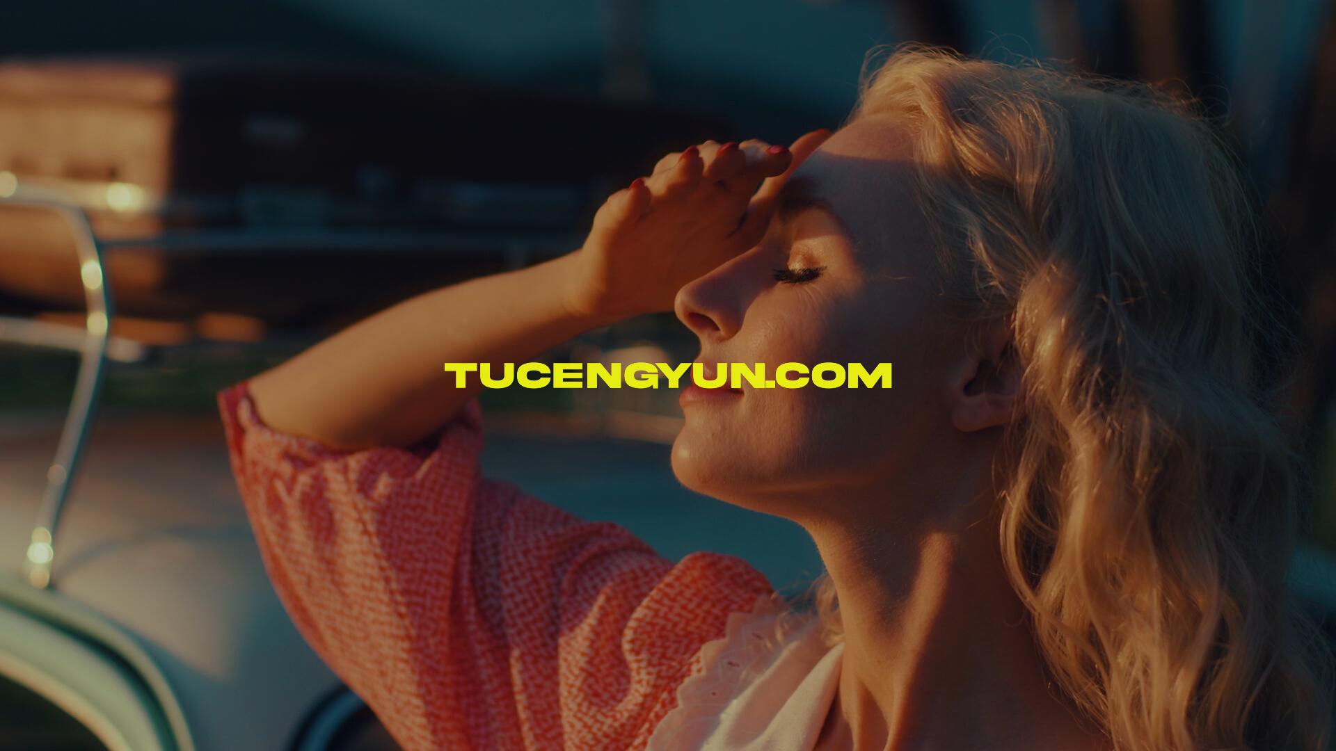 Artlist 13个复古女性老爷车商业广告短片摄像机实拍LOG原始灰片调色练习片段6K视频素材（14862）图层云