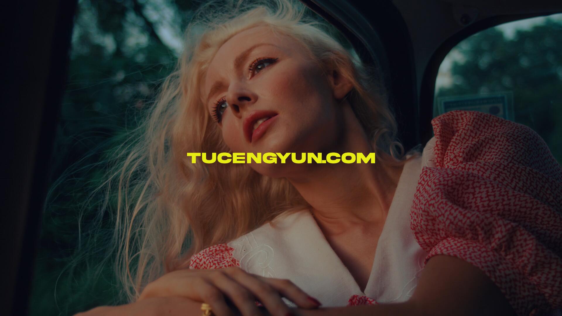 Artlist 13个复古女性老爷车商业广告短片摄像机实拍LOG原始灰片调色练习片段6K视频素材（14862）图层云