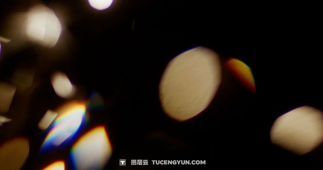 梦幻烟花镜头光晕金色光芒闪耀波光闪烁温暖氛围镜头光晕4K视频素材+JPG叠加素材 Sickboat – SPARKLER LENS FLARES (4K)（14865）图层云