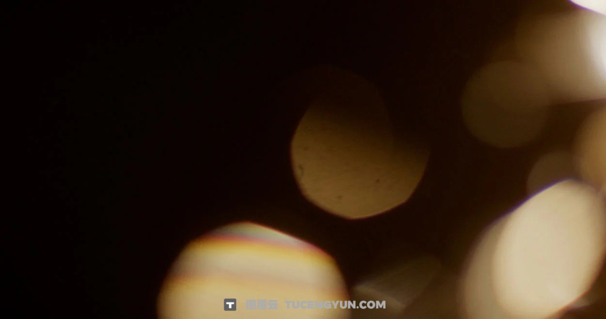 梦幻烟花镜头光晕金色光芒闪耀波光闪烁温暖氛围镜头光晕4K视频素材+JPG叠加素材 Sickboat – SPARKLER LENS FLARES (4K)（14865）图层云