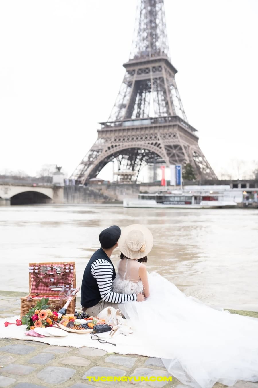 复古金色万寿菊温暖色调氛围感LR预设 ThroughTheGlass – Terra Cotta Camera Raw, Desktop & Mobile Lightroom（14966）图层云