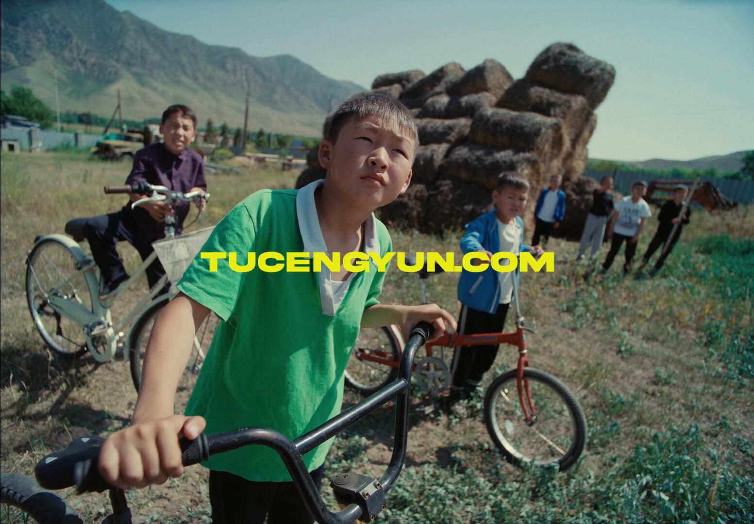 Artlist 13个热门游牧民族传统服饰商业广告短片ARRI ALEXA LF摄影机原始灰片调色练习LOG实拍4K视频素材（13203）图层云