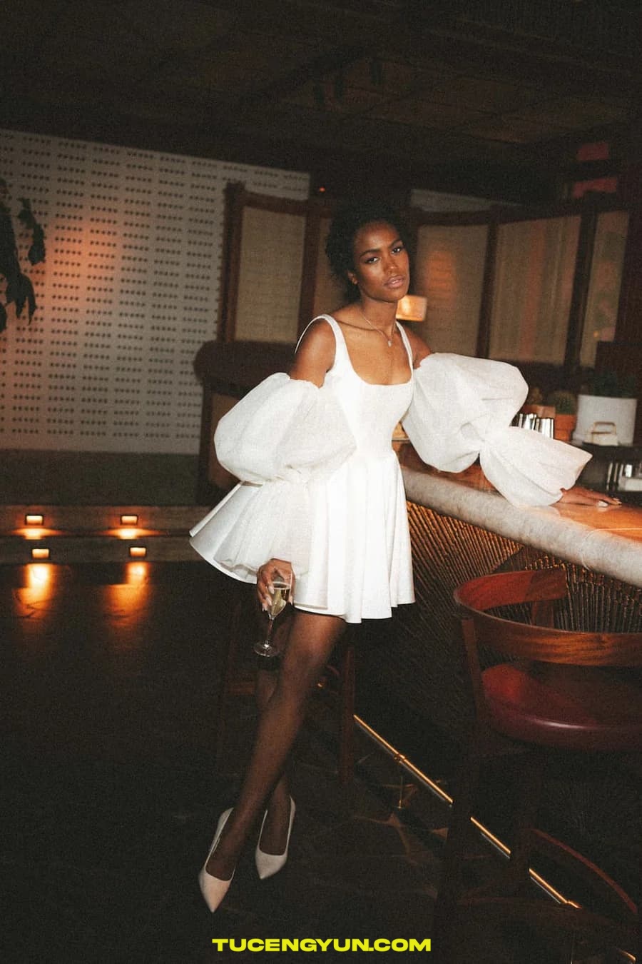 复古怀旧美学35毫米一次性胶片风格婚礼人像摄影调色LR预设 The Disposable Film Preset Pack by Zach&Grace（15046）图层云